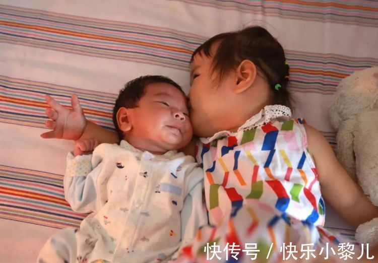 二宝|“二胎是男孩还是女孩,看大宝就知道”,老一辈的断言可靠吗?