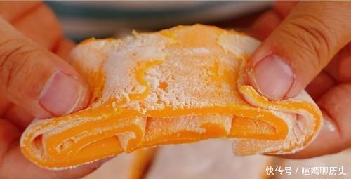 红薯|红薯别煮着吃了，教你红薯糕做法，香甜软糯又多层，咬一口特好吃