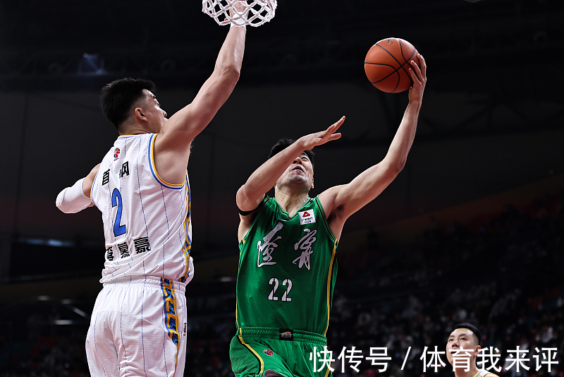 北京男篮|12+6+3+5!辽宁男篮打硬仗离不开他,值得杨鸣信任,展现个人价值