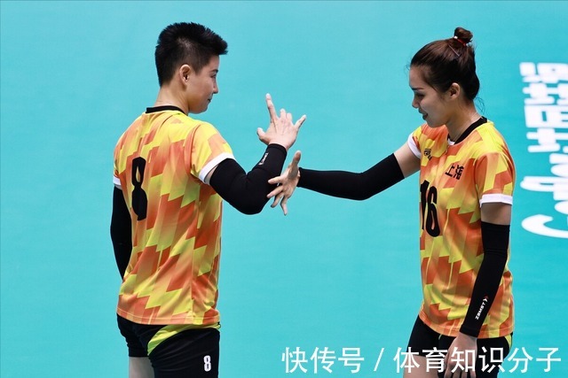 中国女排|跑动战术不能丢!青铜一代跑动接应为中国女排指路,强攻需要加强