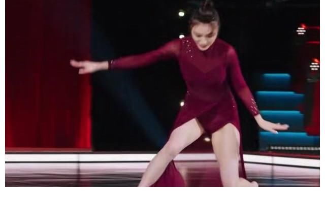 選手|《舞蹈生》首播，三位女導(dǎo)師驚艷全場(chǎng)，選手出現(xiàn)失誤遭導(dǎo)師質(zhì)疑
