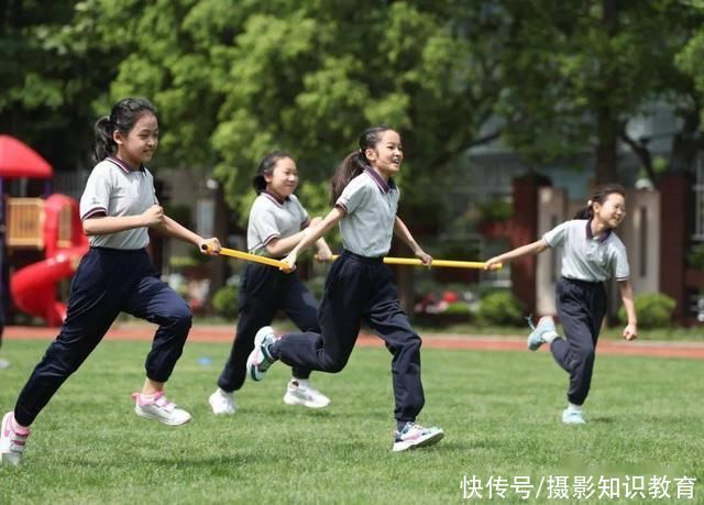 中学|清华硕士生:毕业后去深圳当教师，如今一言难尽，有人欢喜有人愁