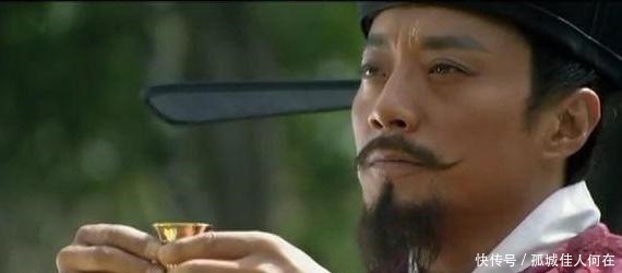 识破|李逵喝下毒酒,终于真正识破宋江嘴脸,道出十九个字,字字戳心!