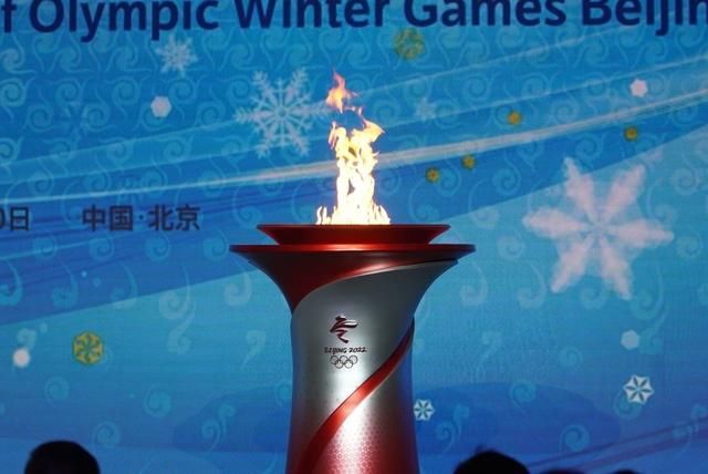 北京|中国正筹备冬奥会，日本一架重要包机飞往北京，美担心的事情发生