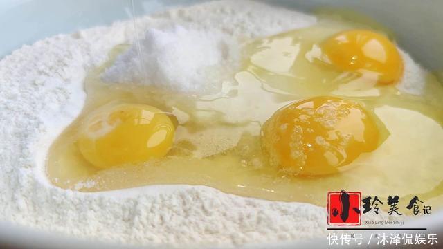 柔软|教你面包新做法,不用烤箱不用电饭煲,香甜柔软还拉丝,香极了