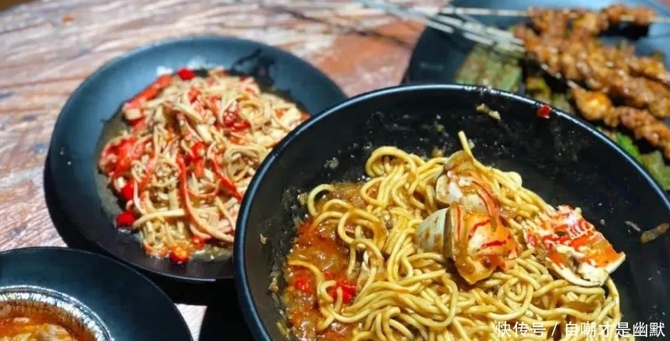 我国备受争议的4碗面:开遍全国各地,本地人吃腻外地人全是吐糟