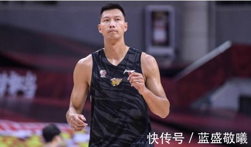 杜锋|广东队18人大名单出炉,易建联领衔,莱多状态火热或成争冠关键!