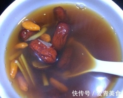 好处|夏季天热，吃生姜跟红枣有啥好处教你一个好吃做法，天天吃不够