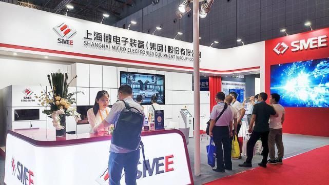 买不到高端光刻机?北大教授公开发声,对ASML发出“警告”