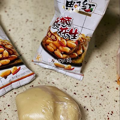 坚果|麻辣花生月饼