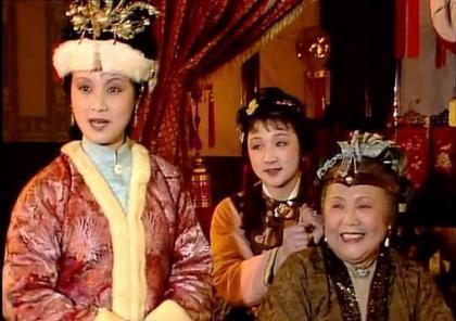 宝钗&表姐妹的权利游戏:薛宝钗讥讽暗算王熙凤,却被反杀得无路可走