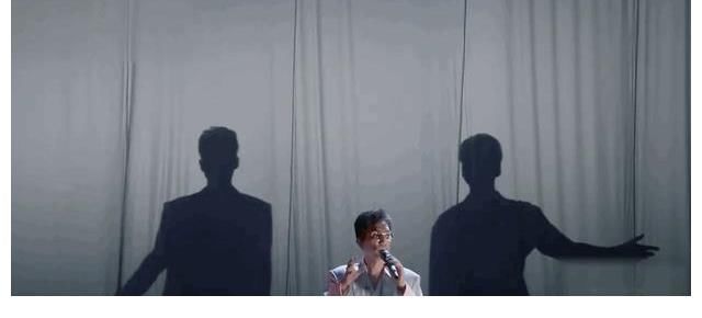 后輩|《披荊斬棘》李云迪實慘，公演舞臺全程伴奏，幫后輩爭取演唱機會