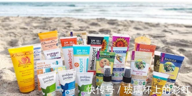 护肤 经常涂防晒的女人，20年后会怎样天天涂防晒霜，会伤害皮肤吗！