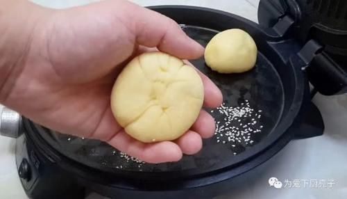 面包|面粉别再烙饼了,加1碗豆沙,比面包松软香甜,吃过就念念不忘