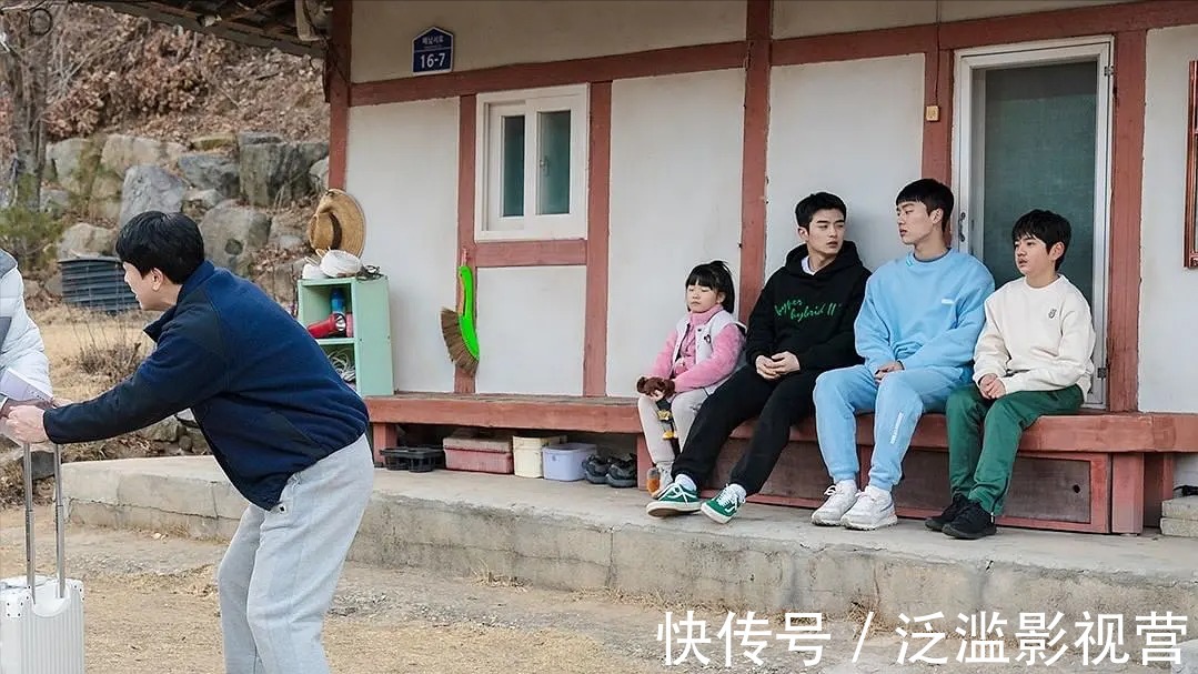 《羽球少年團》：阻絕社會現(xiàn)實，為青春喝彩的校園藩籬