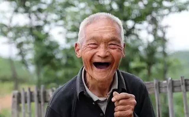 老刘头|如何让子女心甘情愿照顾老人?78岁老人的做法,让人敬佩