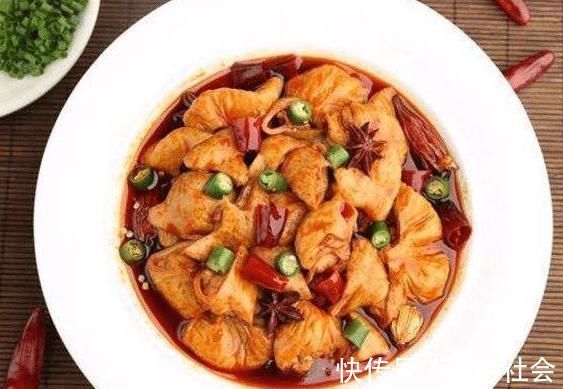 洗猪大肠，放“2样料”，不用食盐，清洗得更省力，干净无腥臭味