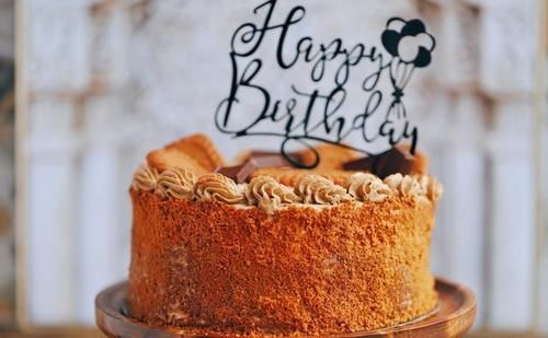  蛋白|入冬必备的甜点！焦糖饼干咖啡奶油蛋糕，爱上这香浓的美味