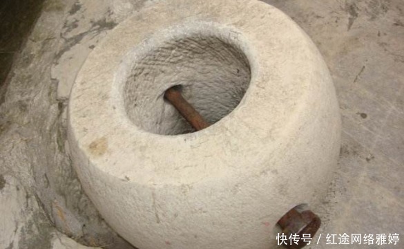 塞下|珍妃井七八岁小孩都掉不进去，慈禧怎么将珍妃塞下的？答案很简单