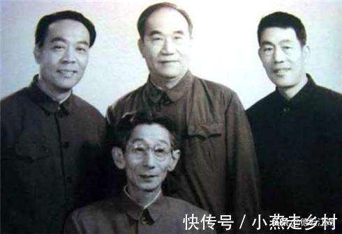 微微一笑$马三立先生一生不抽别人递的烟,答案满满都是生活的智慧