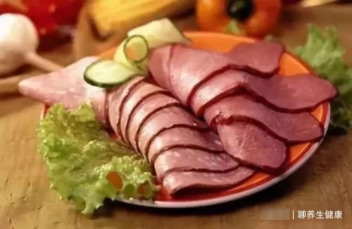 激素|乳腺健康与饮食有关吗？有人说不能吃鸡肉，究竟有没有道理？