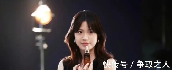 清华大学|一波未平一波又起,杨倩接连获得多份荣誉遭质疑,在表彰会上杨倩的教练不在其中!