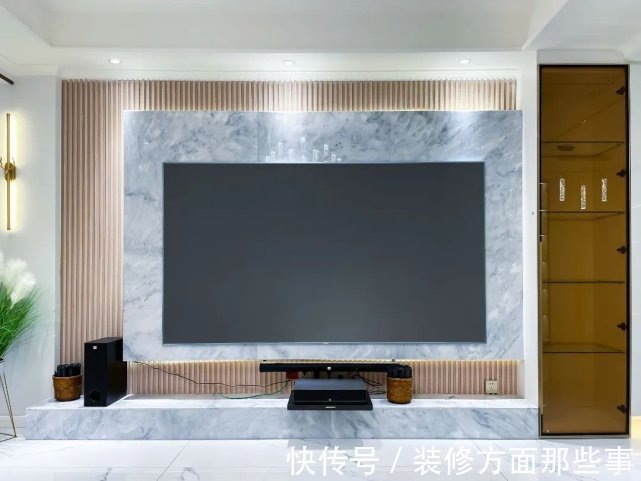 浅色系|148㎡复式轻奢设计,休闲区可以秒变家庭影院