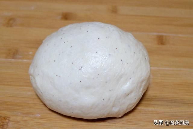 想吃面包不用买,自制低糖无油小面包,1袋面粉1杯豆浆1个鸡蛋