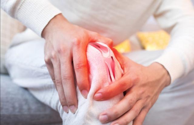 膝关节|膝关节很奇怪，上下楼梯，蹲起蹲起就疼，走平路不疼，咋回事