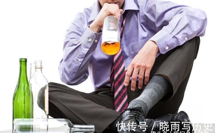 戒酒|没有一口酒是有益的!柳叶刀:每天喝一点,一年喝出74万癌症