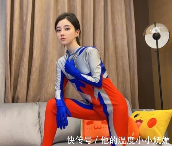 拜托了冰箱|馮提莫在家做毛血旺,離開(kāi)10cm驢蹄鞋,廚房水槽直接暴露身高