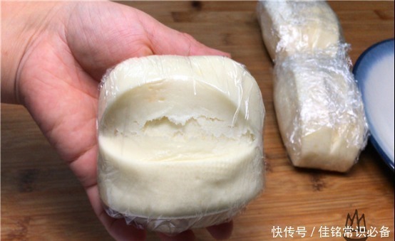 保鲜袋|保存馒头时，直接放冰箱就错了，学会一招，放1个月不干瘪不发霉