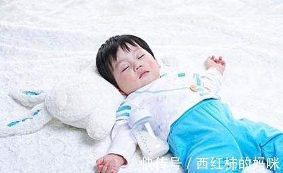 衣服|给孩子买秋季衣服,要避开这3种,再好看都不能买,父母别弄错