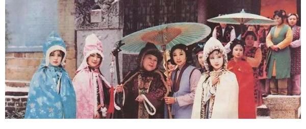 元春!红楼梦中,贾元春究竟发现了什么不为人知的秘密,而被皇帝赐死?