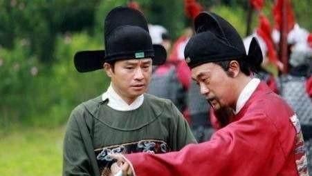  崔邠|宰相想报复此人，问主考官此人是否中举，考官会错意，令此人高中