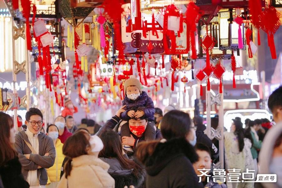 元宵节|元宵节赏花灯品民俗，青岛台东迷你版“糖球会”上线了