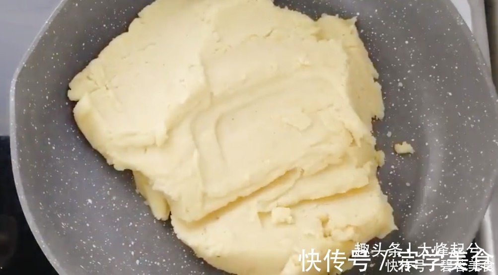 无添加绿豆糕，不需要料理机，2分钟学会，香甜又细腻，清热解暑