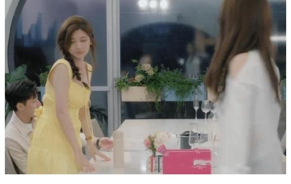 求爱|《心动4》女五助攻女四求爱，轮到她翻车时，小孔却一言不发