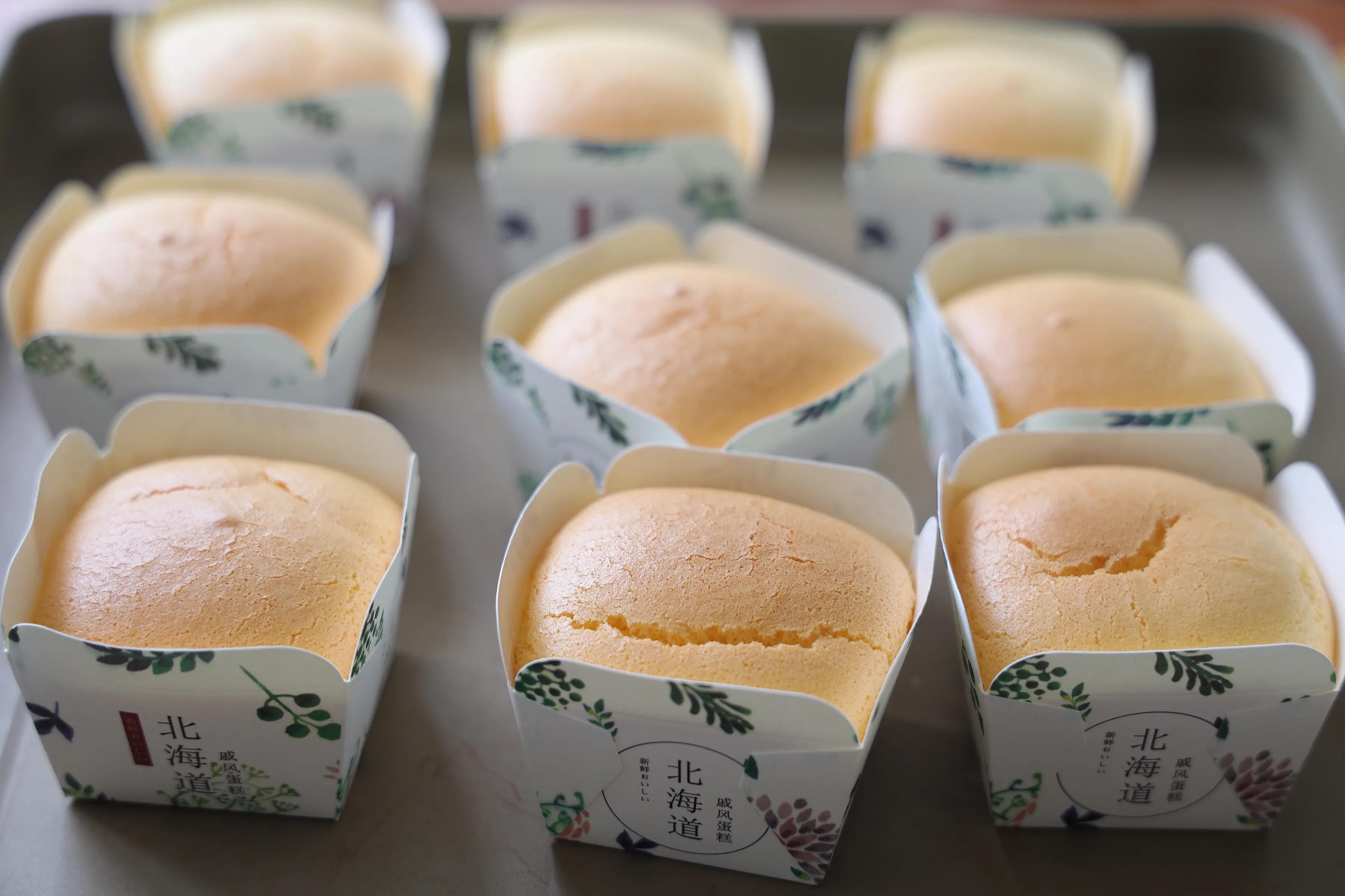 低粉|成本2块钱的北海道戚风蛋糕，教你在家做，松软爆浆，热天吃超赞