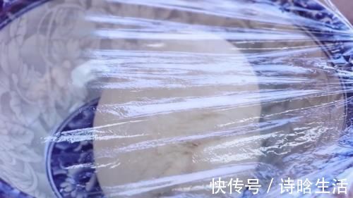 烙饼时,不要直接烙,多加这两步,饼柔软又起层,3分钟就能出锅