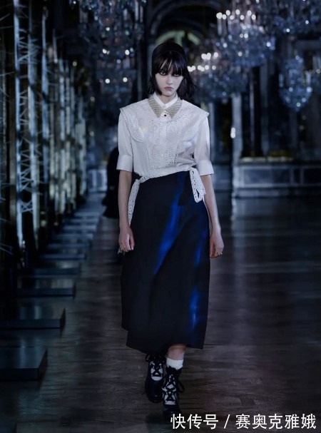 秋冬|拒绝黑白灰！今年秋冬流行色彩大盘点，让你快速走在时尚前沿