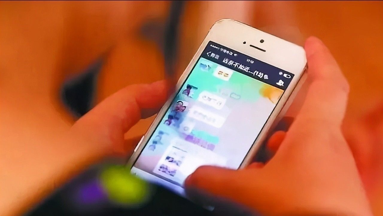 家长们|家长群“高级自我介绍”火了,履历看似很高端,翻译后却现出原形