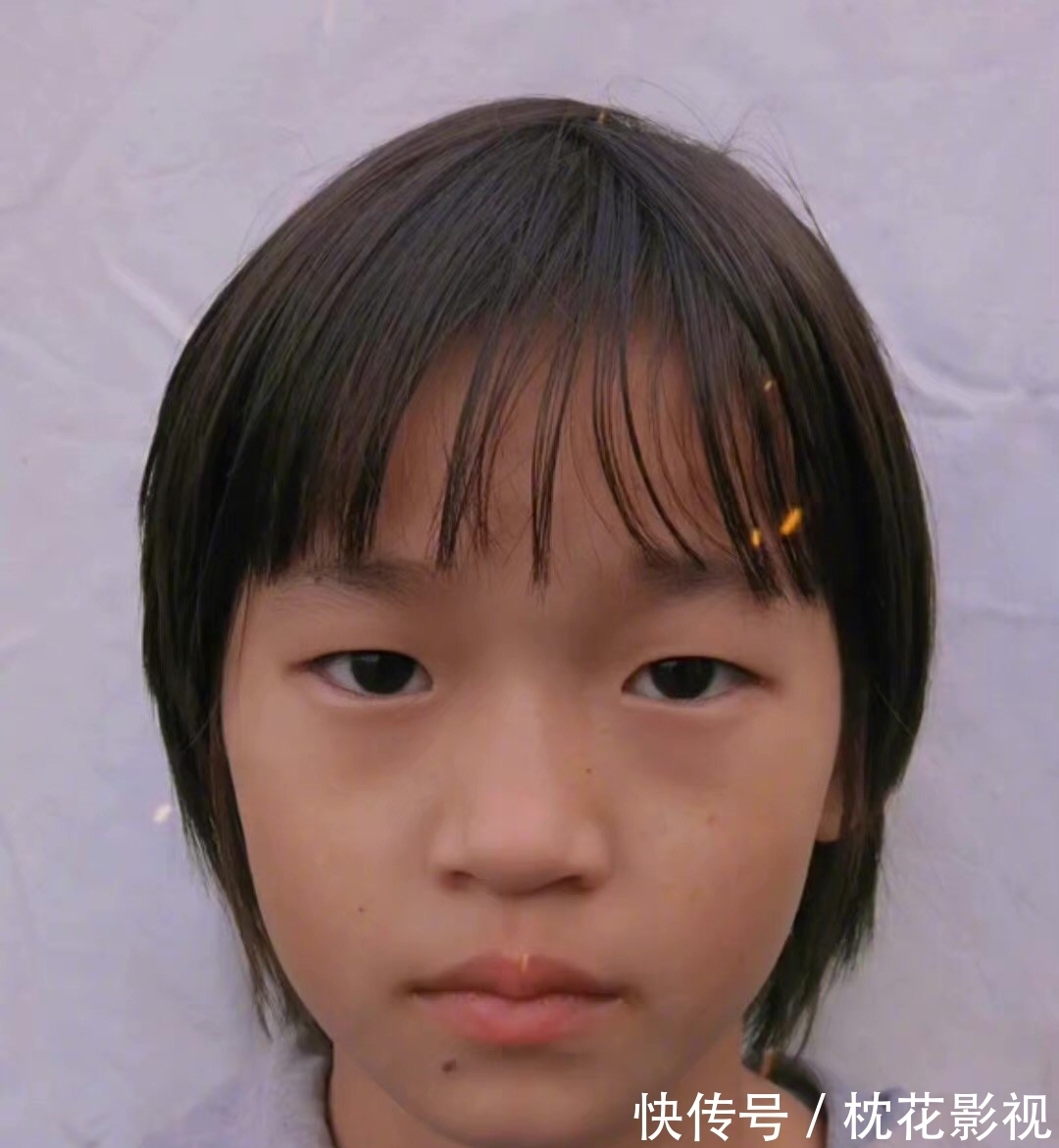 亮色|全红婵小时候旧照曝光!化妆后像“换脸”,涂口红戴红头花也爱美