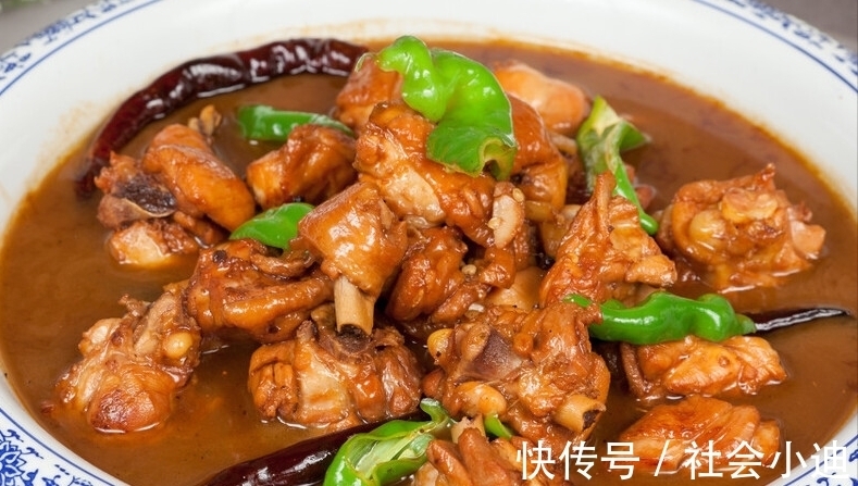 腥味|入秋后多吃鸡肉，炖鸡时，别再直接下锅炖，多做2步，鲜嫩没腥味