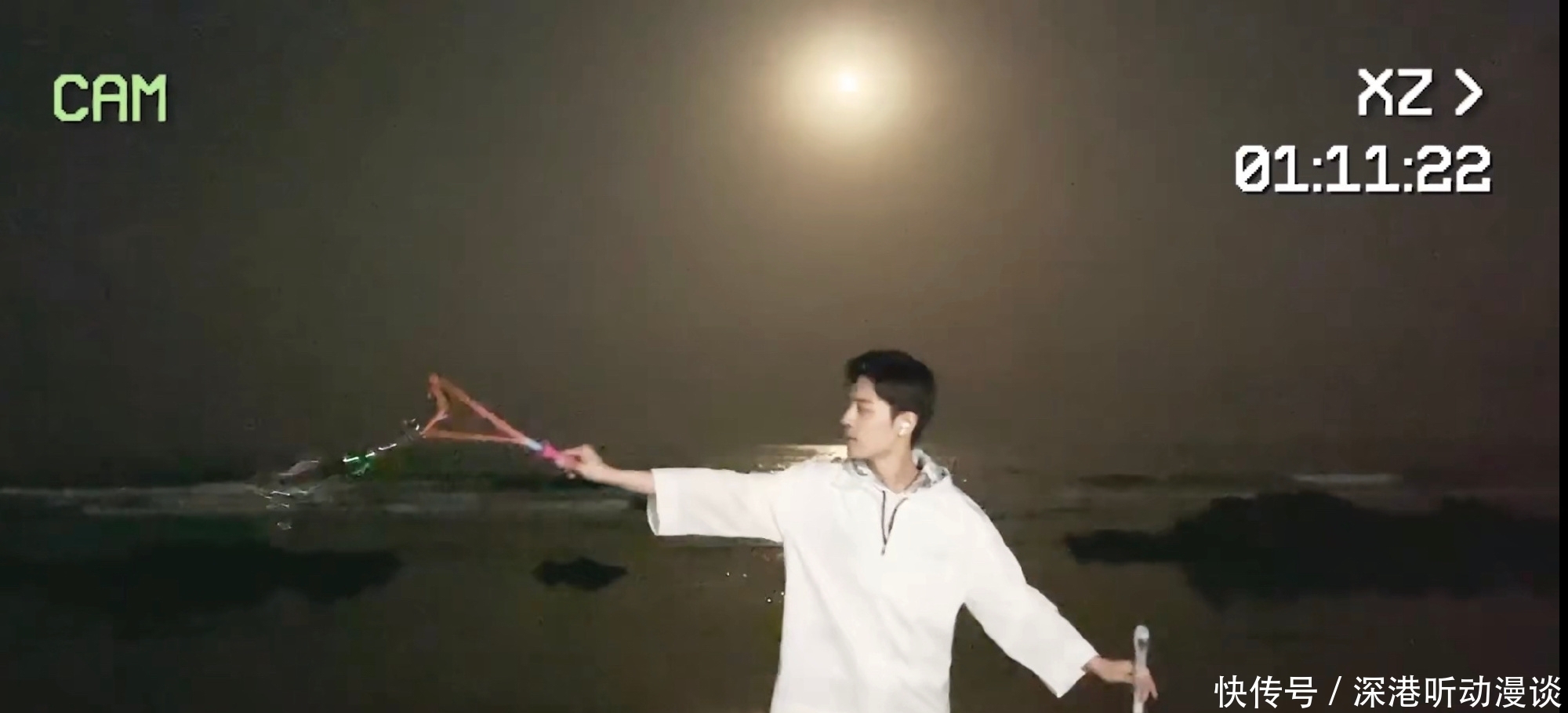 肖战登|肖战登五国热搜,看到海外虾的评论,粉丝感慨:原来大家心愿相同