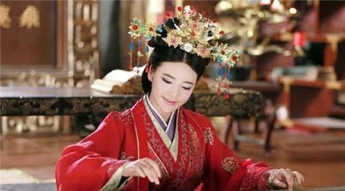 追封|同为汉武帝宠妃,为何钩弋夫人被“去母留子”,李夫人却追封为后?