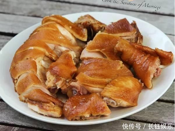 鼓油鸡是一道不可多得的美食,国宴大厨教你如何在家自己做