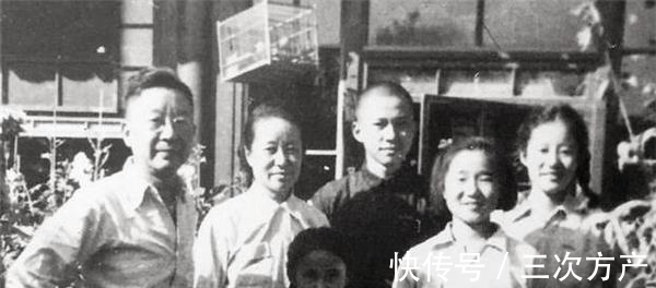 民国时期$民国才女赵清阁:告诉老舍只有跳江才能相守,老舍投湖她终身未嫁