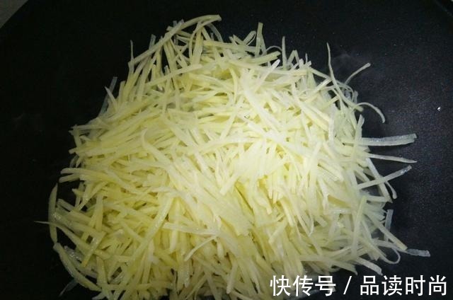 土豆|“最通便”的蔬菜,便秘的人要常吃,第二天拉出黑臭巨便!