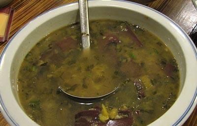 秋天腌酸菜时，别用错了‘水’，坛子可能长霉发臭，酸菜口感还差